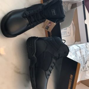 Magnum work boots; new with tags 14w